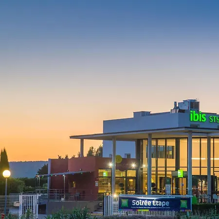 ibis Styles Pertuis Portes du Luberon-3