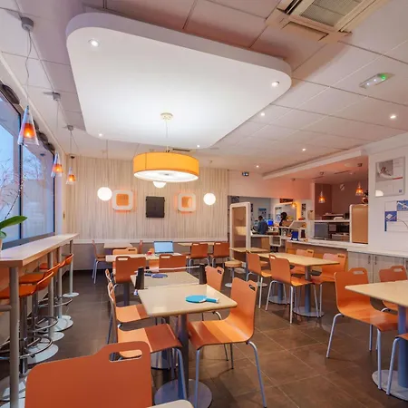 ibis budget Saint-Quentin Centre Gare-3