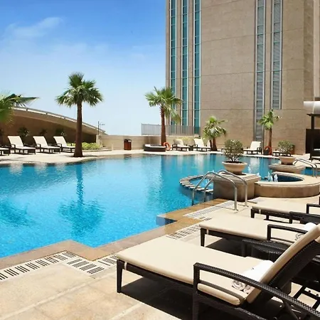 Sofitel Abu Dhabi Corniche-3