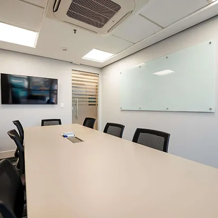 Ibis Styles Belem Hangar-3