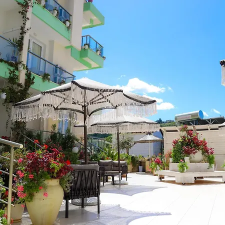 Hotel Garden-3