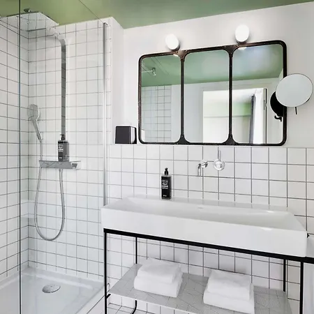 ibis Styles Amiens Centre-2