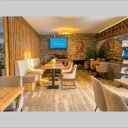 Christiana's Wein&Art Hotel-2