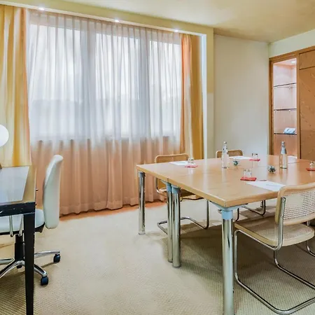 Crowne Plaza Padova By Ihg-3