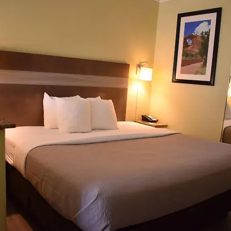 Quality Inn & Suites Gallup I-40 Exit 20-3