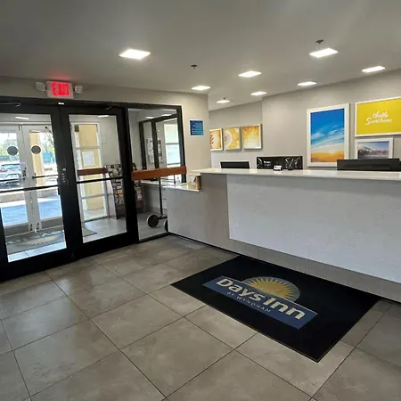Days Inn By Wyndham Atlanta Stone Mountain-2
