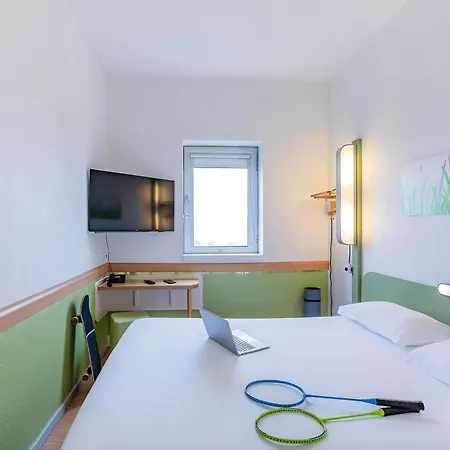 Hotel Ibis Budget Porto Gaia-3