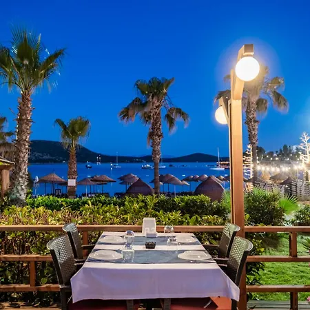 Costa Bitezhan Beach Hotel-2