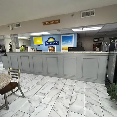 Days Inn By Wyndham Dublin Ga-3