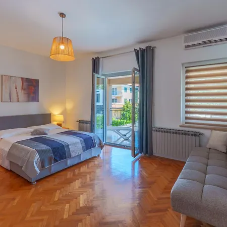 Villa Salvia Rooms And Apartments-3