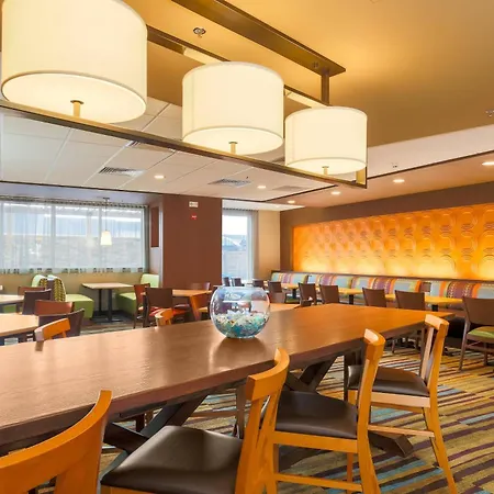 Fairfield Inn & Suites By Marriott Alexandria-3