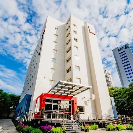 Ibis Asuncion-3