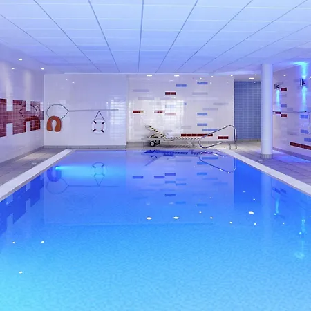 Novotel Milton Keynes-3