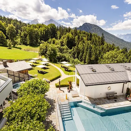 Alm-&Wellnesshotel Alpenhof-2