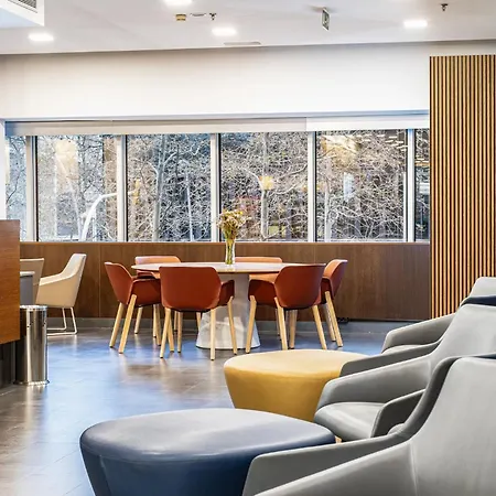 Holiday Inn Express Barcelona City 22@ By Ihg-2