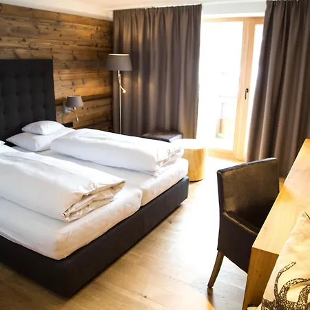 Der Gruene Baum Mountain Boutique Hotel-2