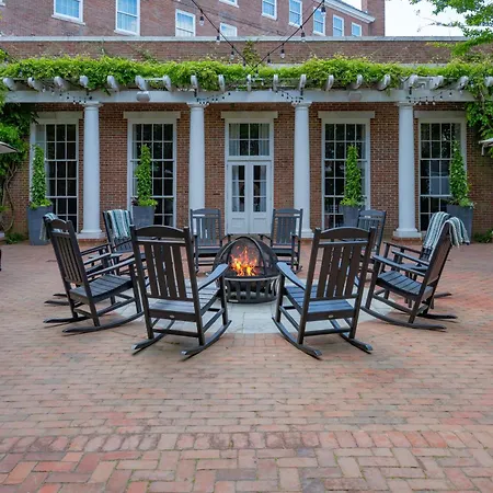 The Tidewater Inn-2