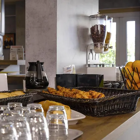 ibis budget Arles Sud Fourchon-2