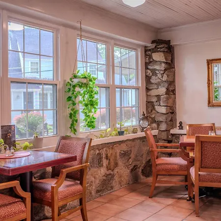 Mckinley Edwards Inn-3