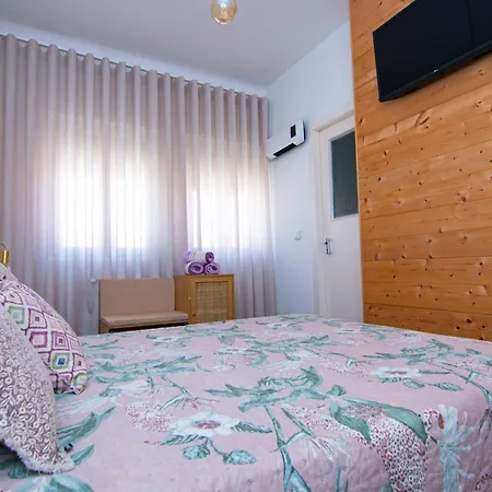 Guest House D'Avenida-3