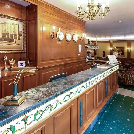 Grand Hotel London-3