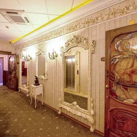 Grand Hotel London-3