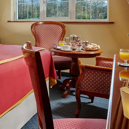 Killarney Towers Hotel & Leisure Centre-3
