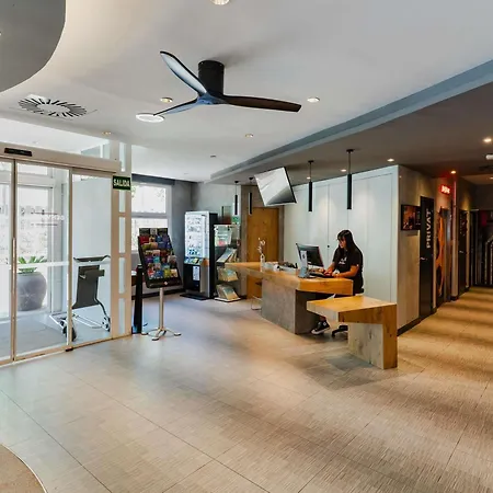 Ibis Barcelona Castelldefels-2