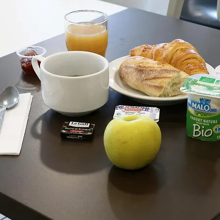 B&B HOTEL Châlons-en-Champagne-3