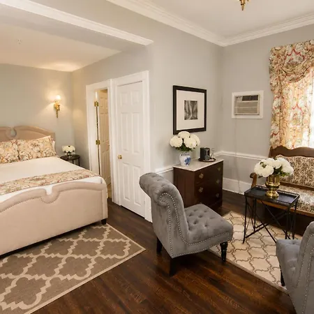 Bellevue Manor-2