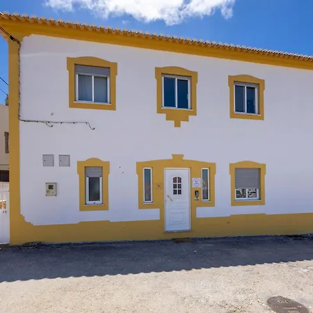 Local Guesthouse-3