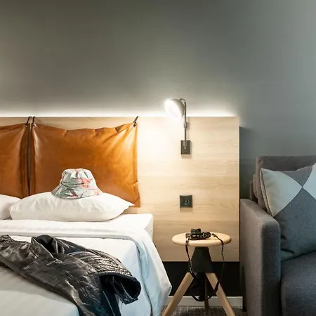 Moxy Essen City-2