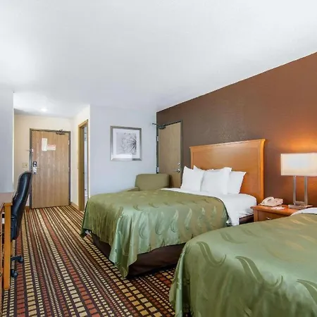 Quality Inn Kearney-3