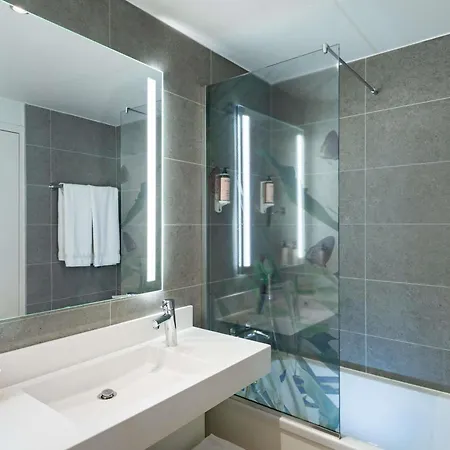 Mercure Paris La Défense-3
