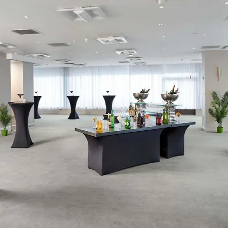 Novotel London West-2