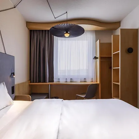 Ibis Hotel Friedrichshafen Airport Messe-3