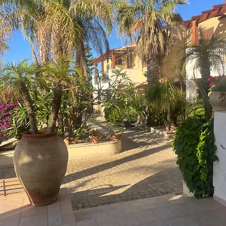 Residence Casa Del Mar Sicilia-3