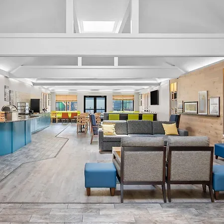 Country Inn & Suites By Radisson, Muskegon, Mi-2