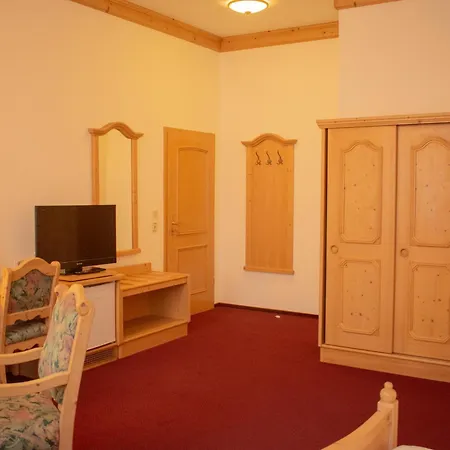 Pension Haus Marga-2