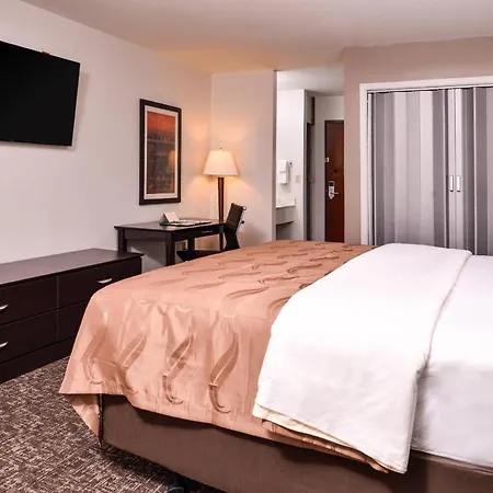 Quality Inn & Suites Beaumont-2