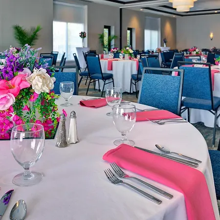 Hilton Garden Inn Akron-2