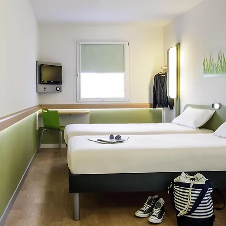 Ibis Budget Montbéliard-2