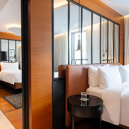 Renaissance Paris Republique Hotel&Spa-3