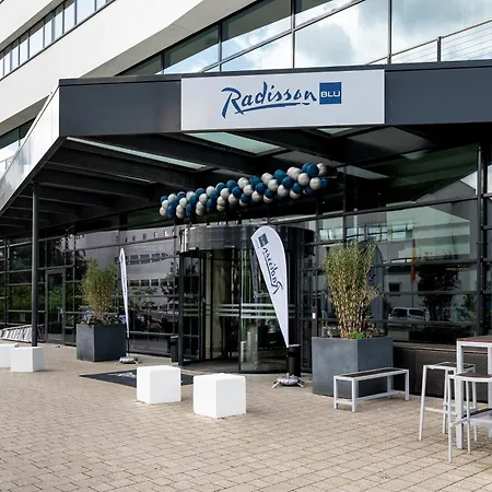 Radisson Blu Hotel, Bonn-3