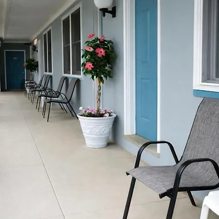 Cape Harbor Motor Inn-2