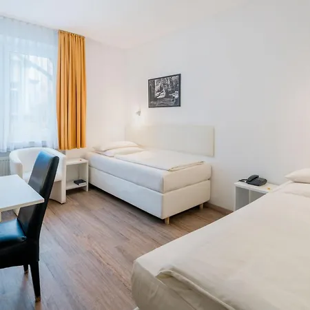 Stadt-Gut-Hotel Rheinischer Hof-2