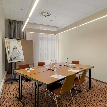 Mercure Hotel Hamburg am Volkspark-3