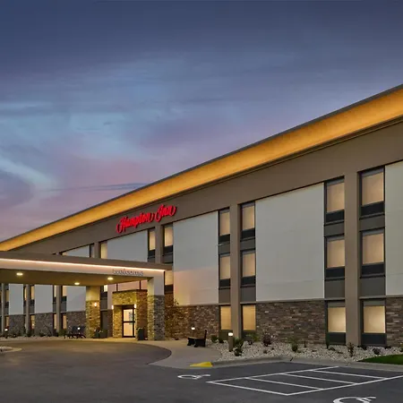 Hampton Inn Janesville-2