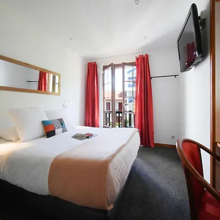 Logis Hotel & Restaurant Bergeret Sport-2