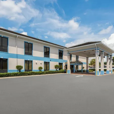 Baymont By Wyndham Savannah/Garden City-3